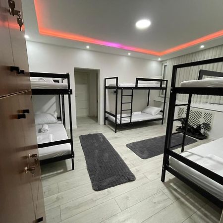Shesh Hostel Pristina Exterior photo